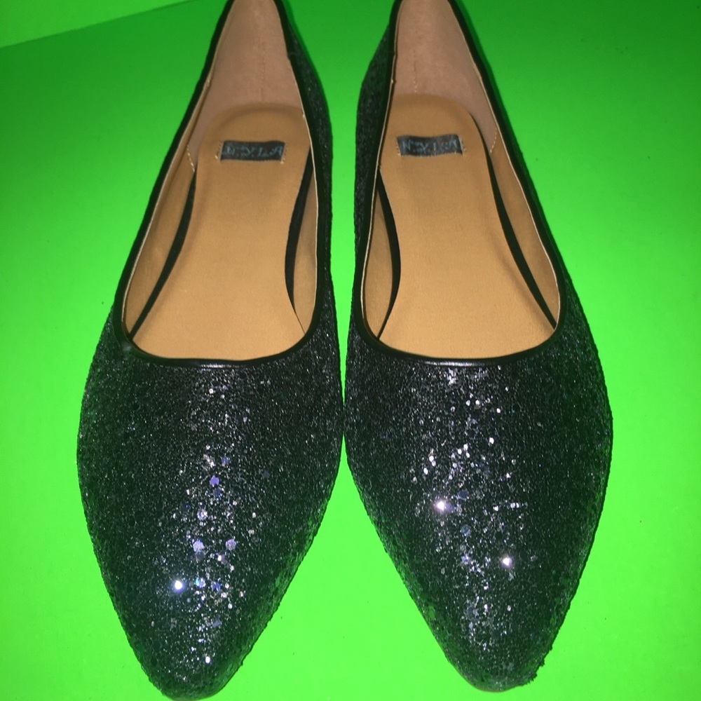 N.Y.L.A brand new flats